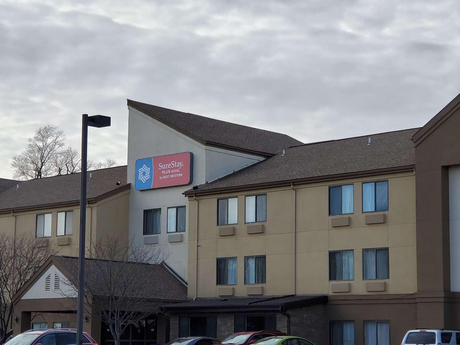 Surestay Plus Hotel By Best Western Coralville Iowa City Exterior photo