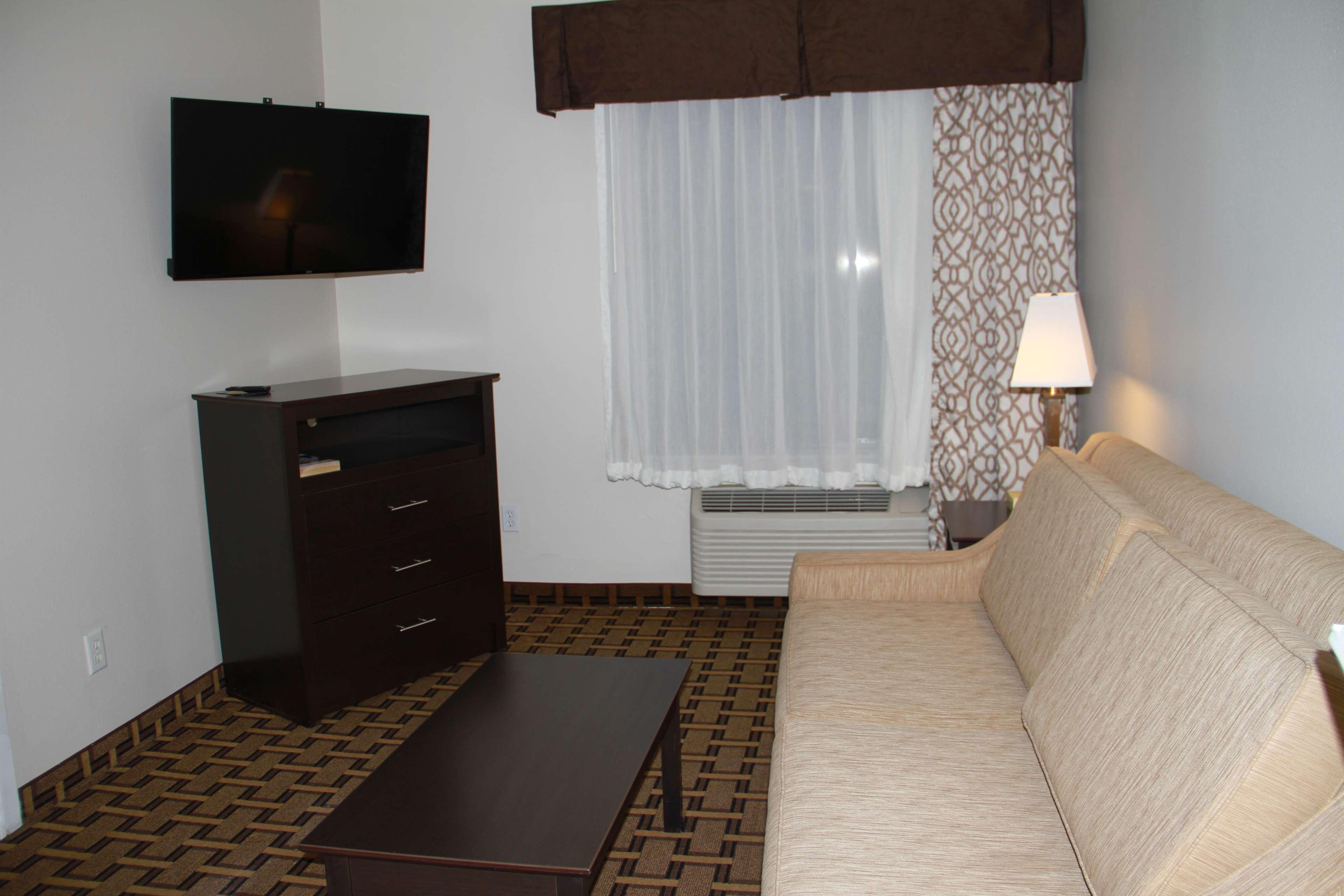 Surestay Plus Hotel By Best Western Coralville Iowa City Room photo